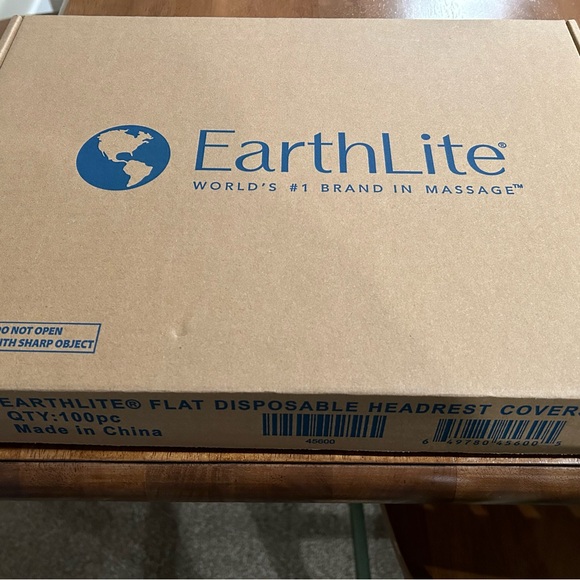 EarthLite Flat Disposal Headrest Covers - Picture 3 of 3